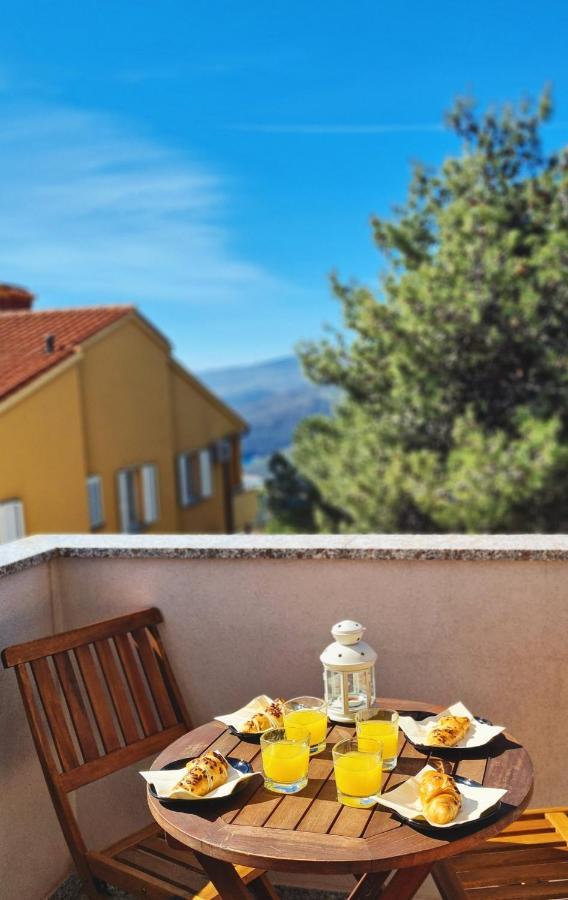 Bellistra Apartman Rabac - E Apartamento Exterior foto